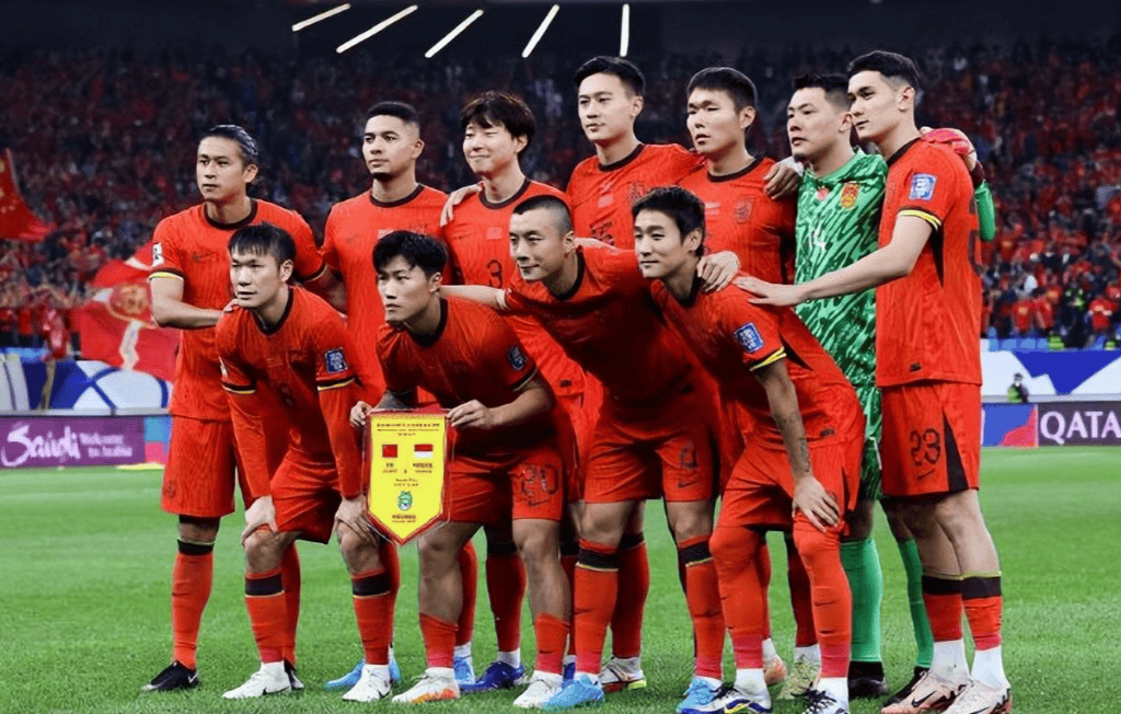 关于足坛焦点：国足教练组调整幕后揭秘的信息