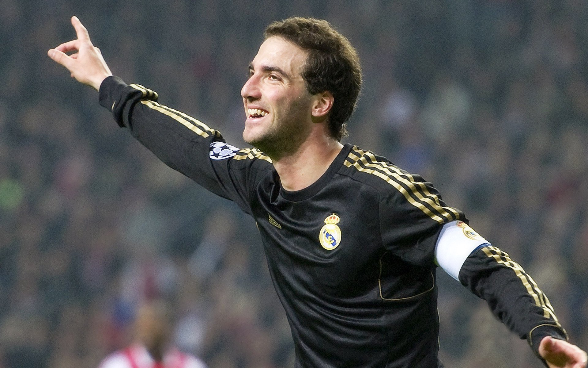 开云app-滑雪冠军张可欣成功挑战高难度动作，再创历史，你知道张可欣是谁吗